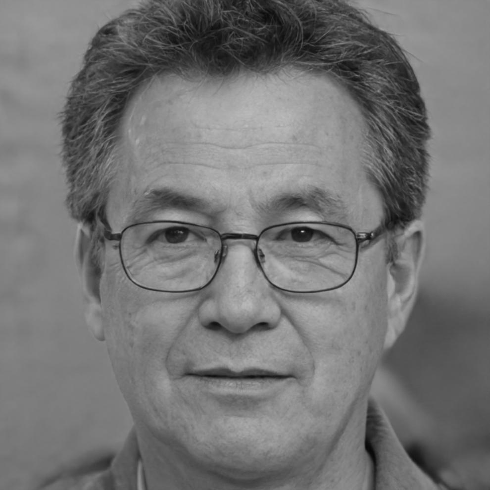 Portrait de Marc Dubois, instructeur de méditation